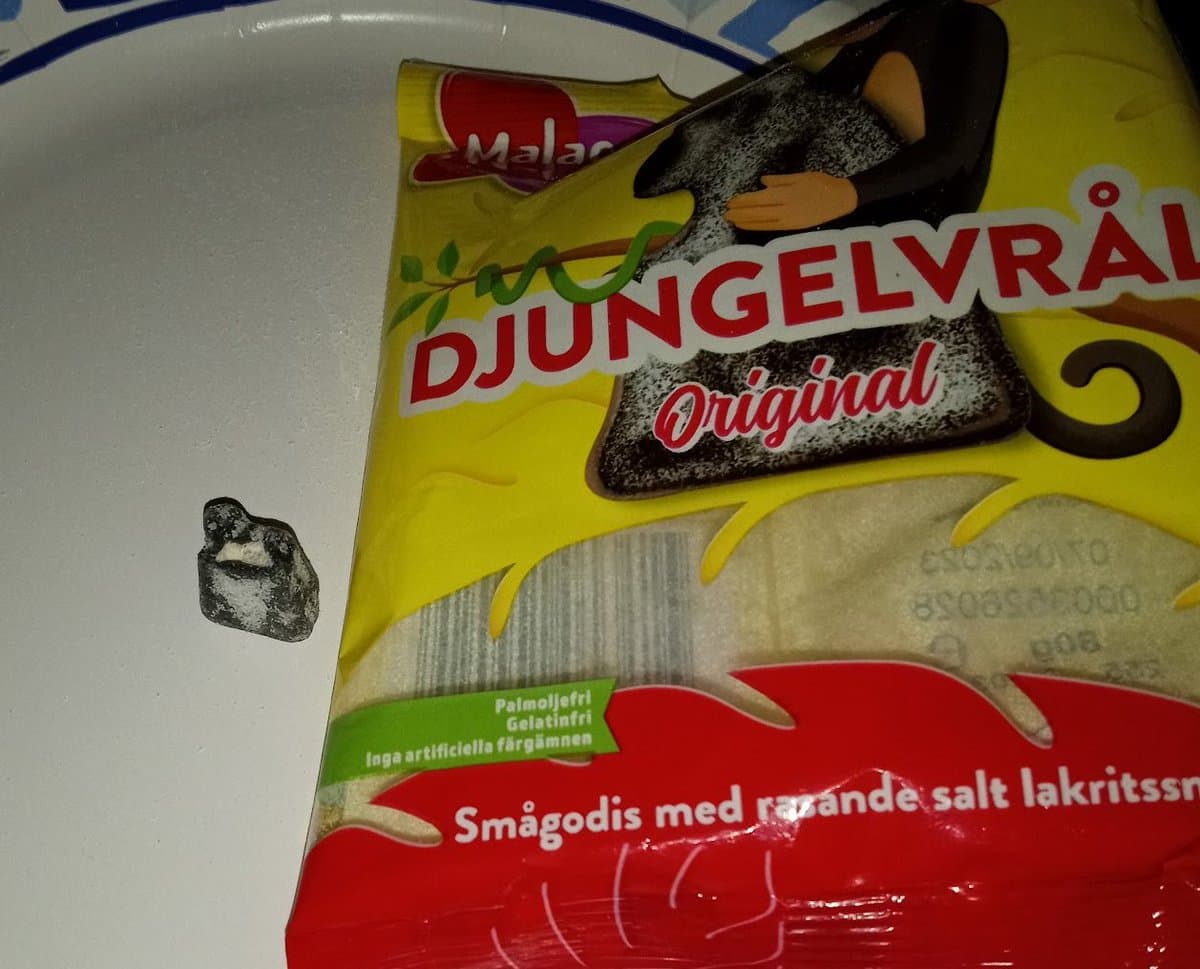 Tweet image 1
