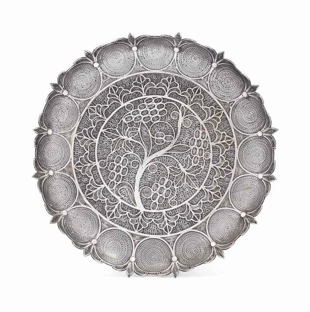 Quoted tweet image 4