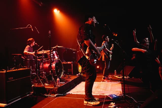 Quoted tweet image 2