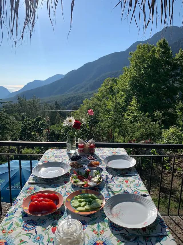 Quoted tweet image 1