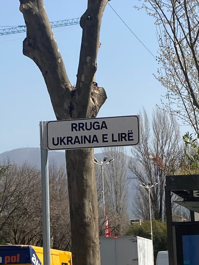 Quoted tweet image 1